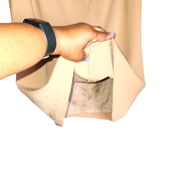 Worthington, Women's Carmel color faux wrap skirt, w/hardware at waist, Size 18 - Picture 11 of 12